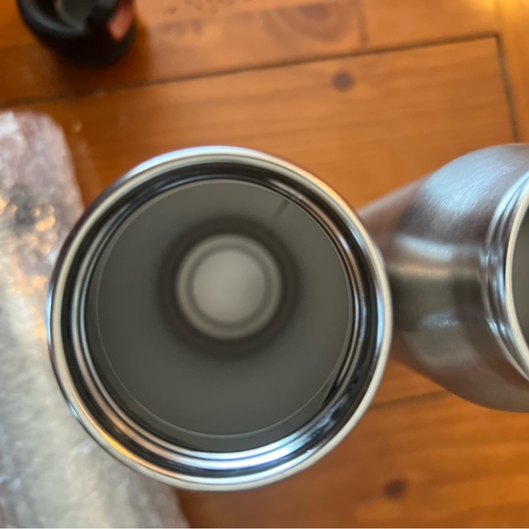 Stanley Silver and Black Insulated Bottle - Picture 5 of 7